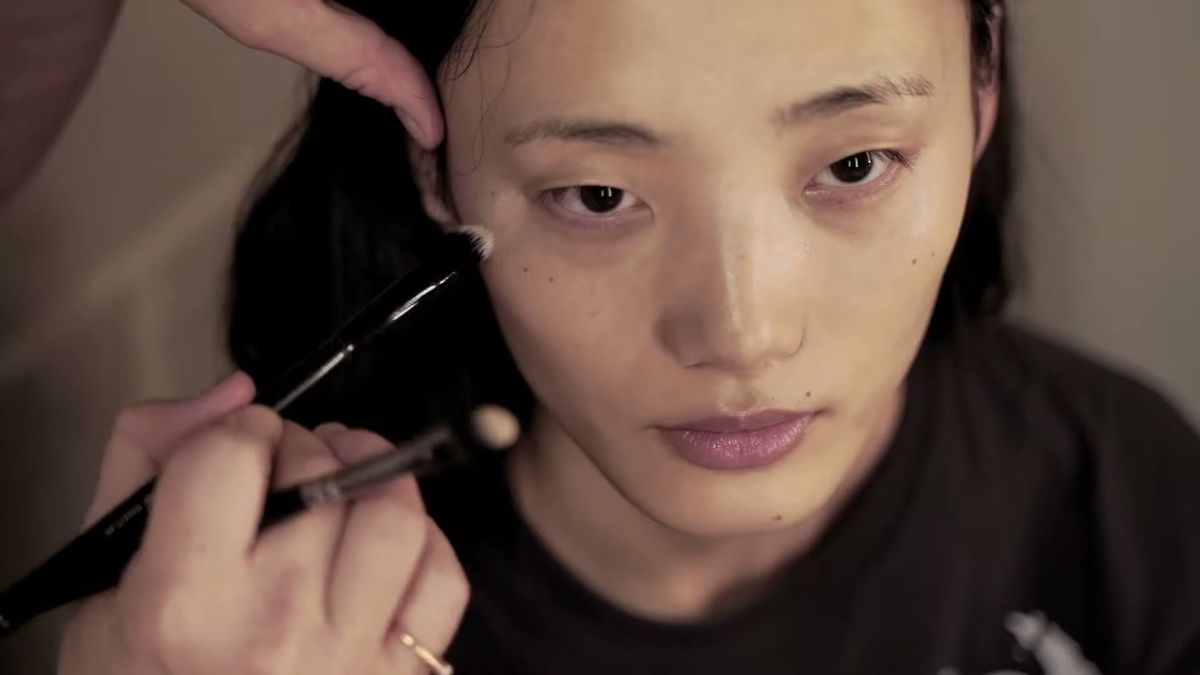 Shooting Fashion Week Backstage: Access, the Shot List and How to Work in the Room